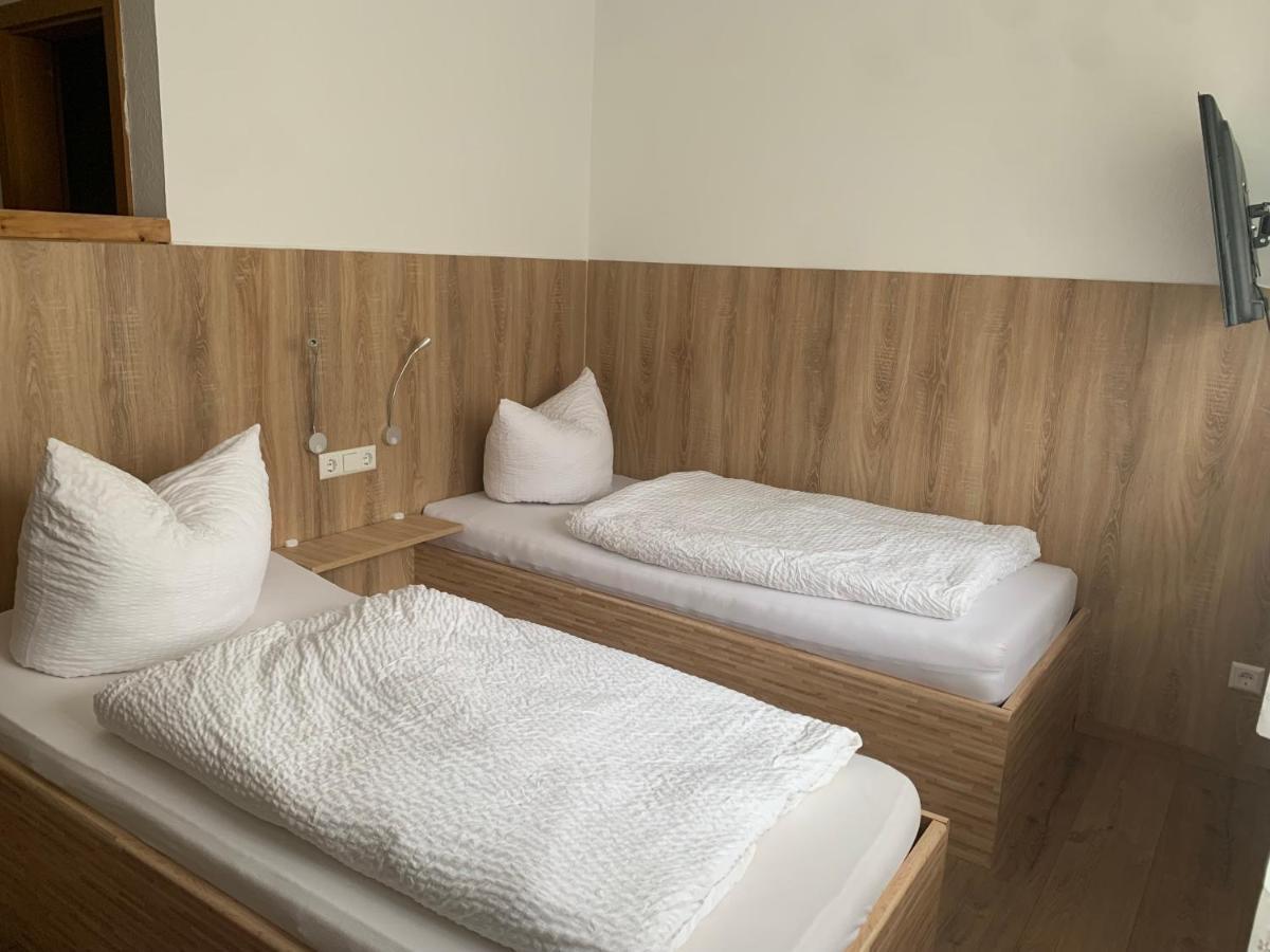 Hotel Schweizerhof Böbingen an der Rems Esterno foto