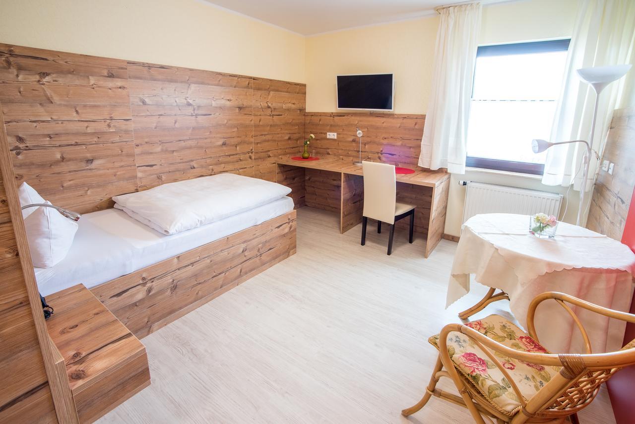 Hotel Schweizerhof Böbingen an der Rems Esterno foto